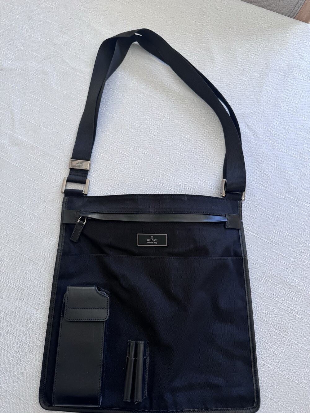 Vintage Gucci Black Nylon Utility Messenger Crossbody Bag Y2K Phone Pen Holder